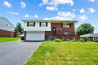 4544 College View Drive, Dayton, OH 45417