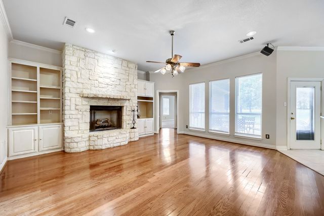 3601 Cliffwood Drive, Alvarado, TX 76009