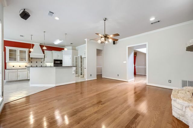 3601 Cliffwood Drive, Alvarado, TX 76009