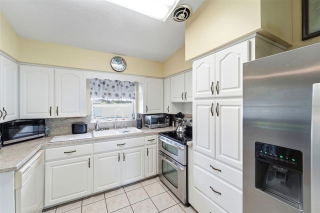 123 E LAKE MARY DRIVE, Orlando, FL 32839
