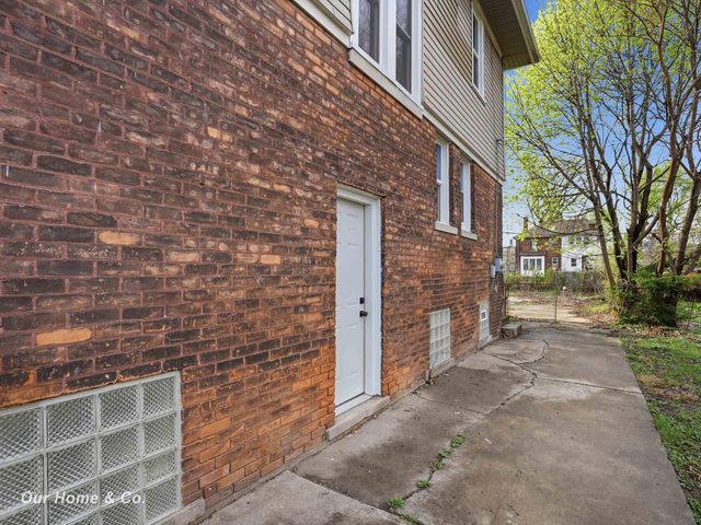 1956 Lothrop Street, Detroit, MI 48206