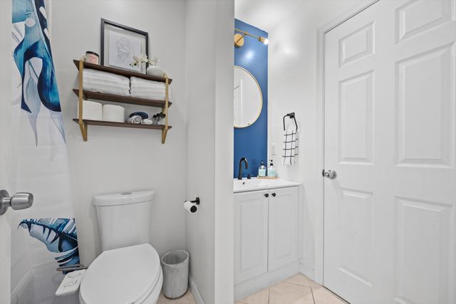 9037 Tremezzo Lane, Boynton Beach, FL 33472