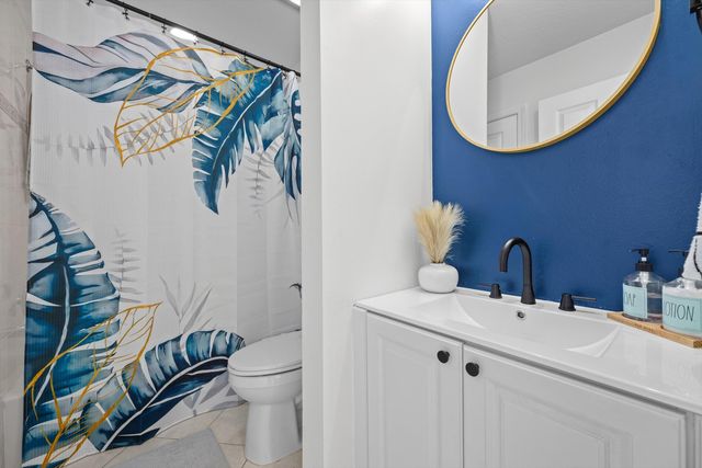 9037 Tremezzo Lane, Boynton Beach, FL 33472