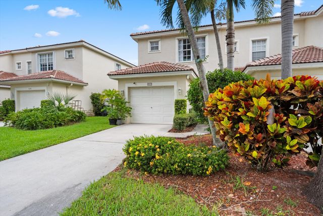 9037 Tremezzo Lane, Boynton Beach, FL 33472
