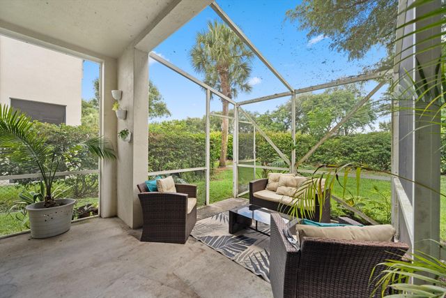 9037 Tremezzo Lane, Boynton Beach, FL 33472