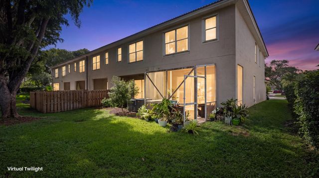9037 Tremezzo Lane, Boynton Beach, FL 33472