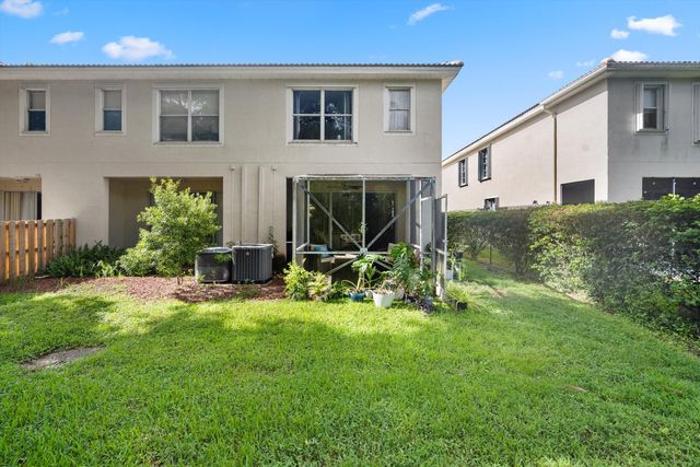 9037 Tremezzo Lane, Boynton Beach, FL 33472