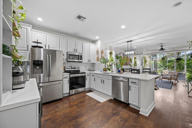 9037 Tremezzo Lane, Boynton Beach, FL 33472