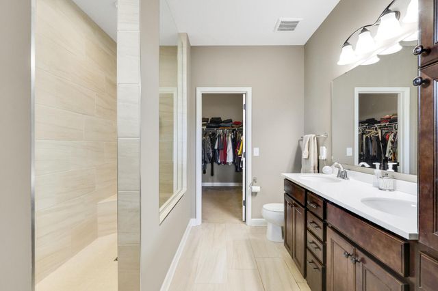 7129 Archer Trail, Inver Grove Heights, MN 55077