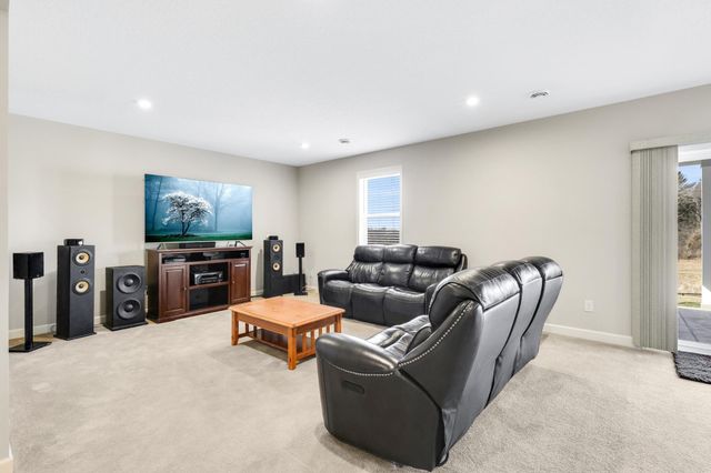 7129 Archer Trail, Inver Grove Heights, MN 55077