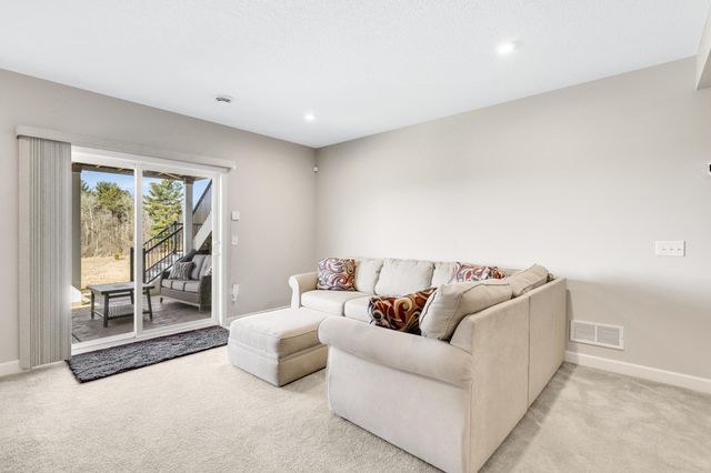 7129 Archer Trail, Inver Grove Heights, MN 55077