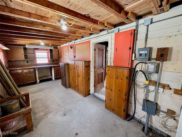 910 S Broadway, Geneva, OH 44041