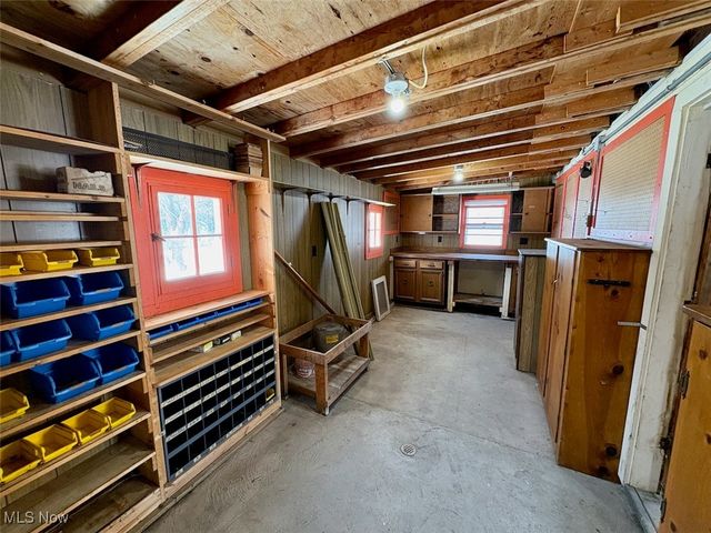 910 S Broadway, Geneva, OH 44041