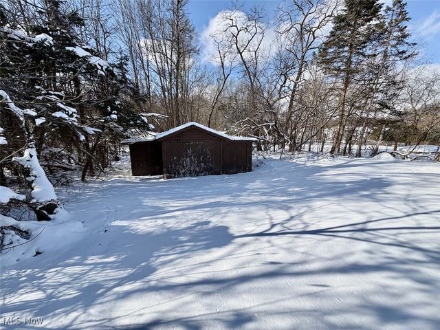 910 S Broadway, Geneva, OH 44041