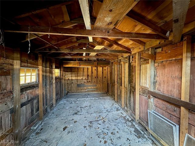 910 S Broadway, Geneva, OH 44041