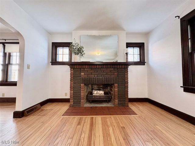 910 S Broadway, Geneva, OH 44041