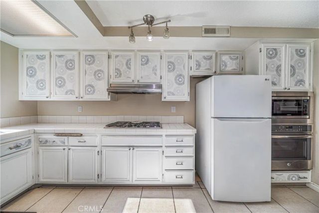 530 Conestoga Road, San Dimas, CA 91773