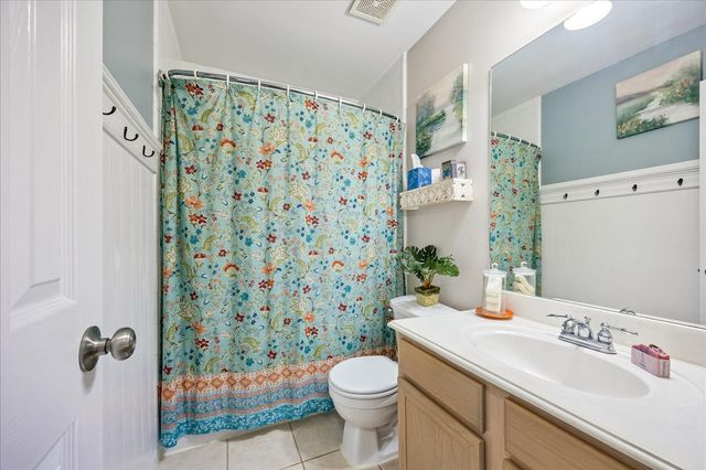 202 Meadowhill Lane, League City, TX 77539