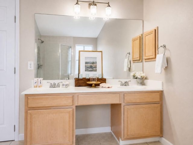 202 Meadowhill Lane, League City, TX 77539