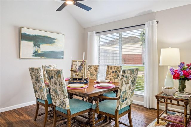 202 Meadowhill Lane, League City, TX 77539