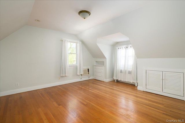 3937 John Lane, Seaford, NY 11783