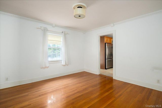 3937 John Lane, Seaford, NY 11783