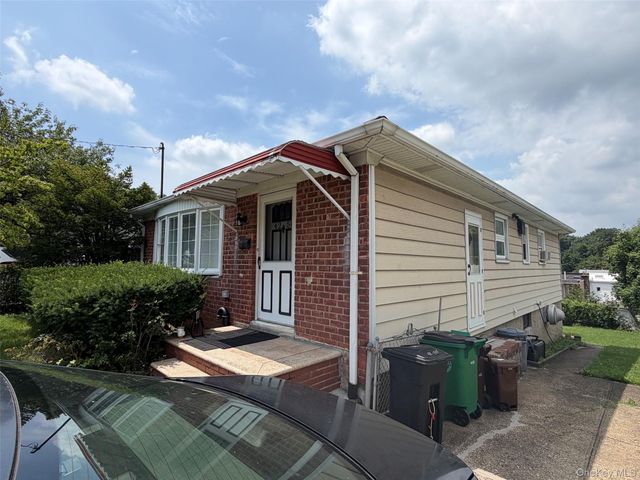 42-50 248th Street, Little Neck, NY 11363