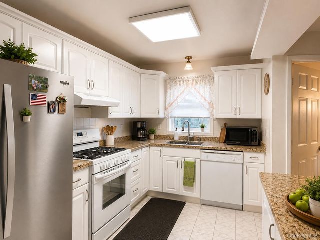 42-50 248th Street, Little Neck, NY 11363