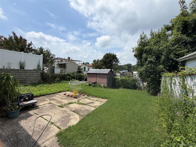 42-50 248th Street, Little Neck, NY 11363