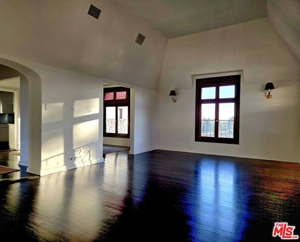 316 N Rossmore Avenue PH 607, Los Angeles, CA 90004