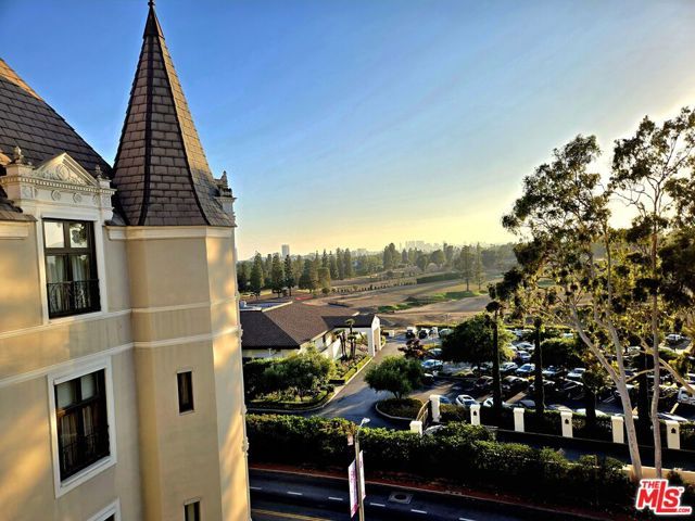 316 N Rossmore Avenue PH 607, Los Angeles, CA 90004