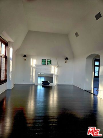 316 N Rossmore Avenue PH 607, Los Angeles, CA 90004