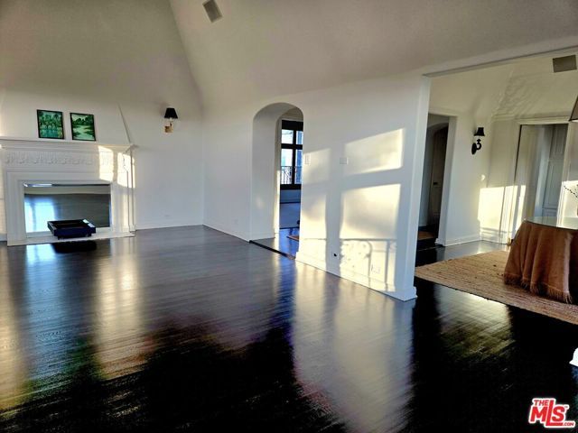 316 N Rossmore Avenue PH 607, Los Angeles, CA 90004