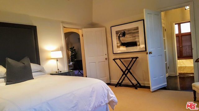 316 N Rossmore Avenue PH 607, Los Angeles, CA 90004