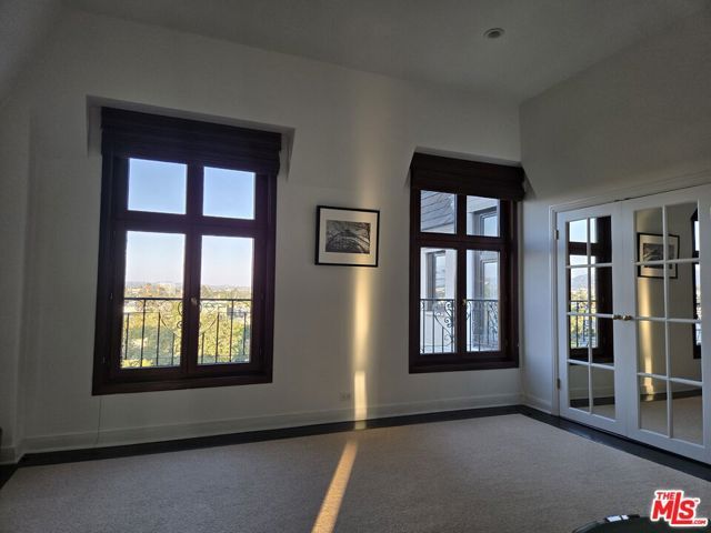 316 N Rossmore Avenue PH 607, Los Angeles, CA 90004