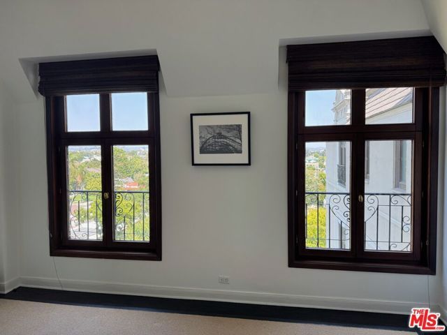 316 N Rossmore Avenue PH 607, Los Angeles, CA 90004