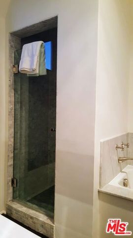 316 N Rossmore Avenue PH 607, Los Angeles, CA 90004