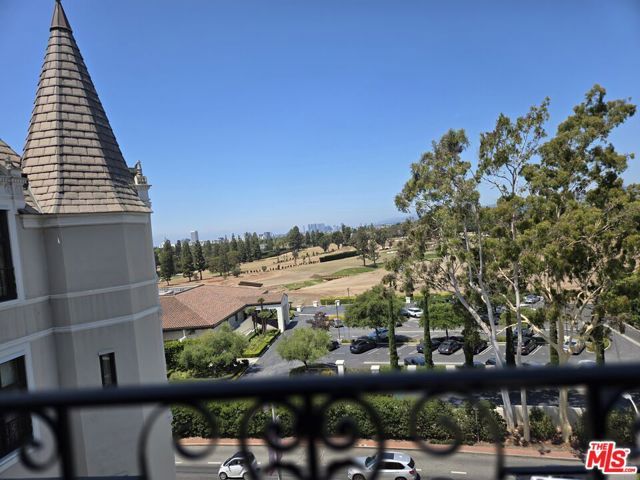 316 N Rossmore Avenue PH 607, Los Angeles, CA 90004