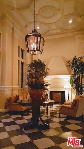 316 N Rossmore Avenue PH 607, Los Angeles, CA 90004