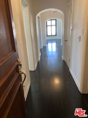 316 N Rossmore Avenue PH 607, Los Angeles, CA 90004