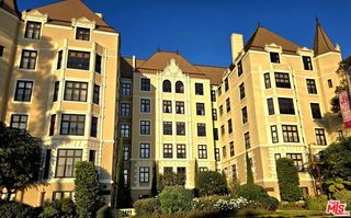 316 N Rossmore Avenue PH 607, Los Angeles, CA 90004