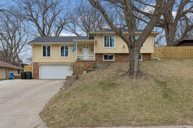 217 TIMBER Drive, Council Bluffs, IA 51503