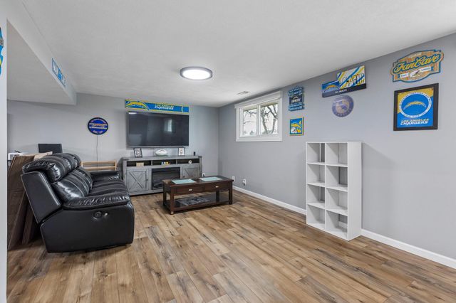 217 TIMBER Drive, Council Bluffs, IA 51503