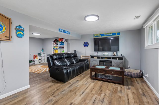 217 TIMBER Drive, Council Bluffs, IA 51503