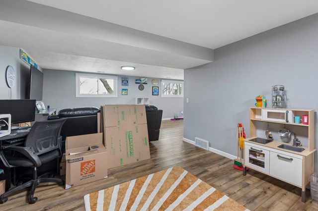 217 TIMBER Drive, Council Bluffs, IA 51503