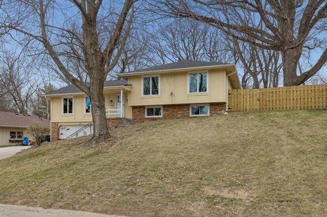 217 TIMBER Drive, Council Bluffs, IA 51503