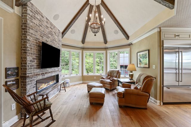 2902 S 975 E, Zionsville, IN 46077