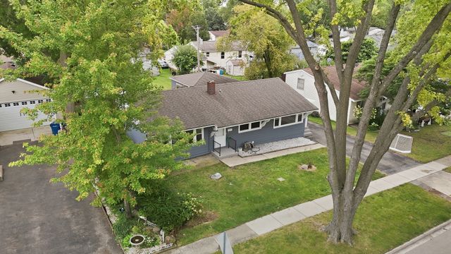 383 Tee Lane, Carpentersville, IL 60110