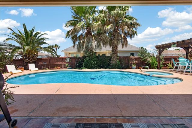 15857 Cuttysark St, Corpus Christi, TX 78418