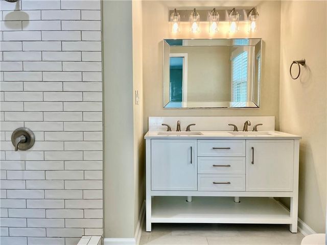 76 Leathers Circle NW, Atlanta, GA 30314
